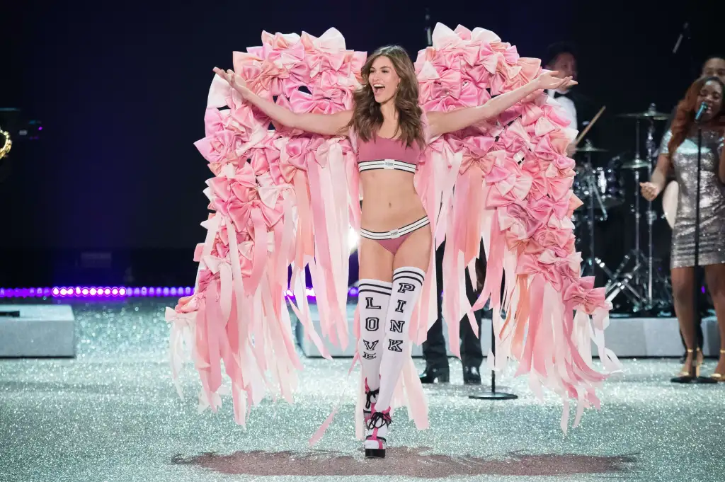 74b81-gettyimages-626935456 Victoria’s Secret Güvenlik Açığı: ABD Sitesi Kapandı, Panik Büyük!